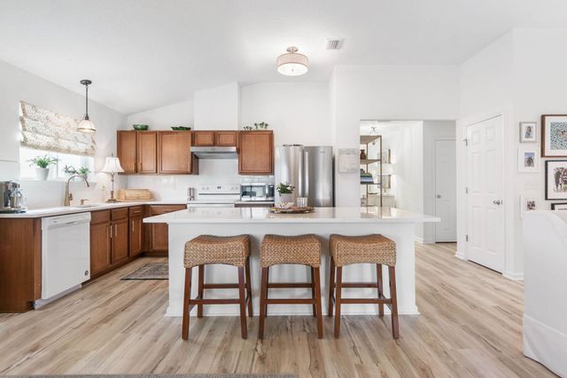 18 Las Casitas Blvd, Palm Coast, FL 32137