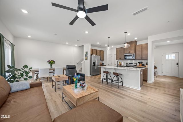 179 Cabernet Drive, Chapel Hill, NC 27516