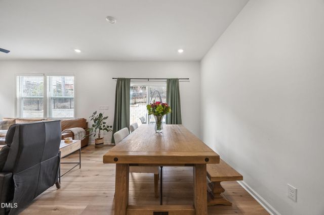 179 Cabernet Drive, Chapel Hill, NC 27516