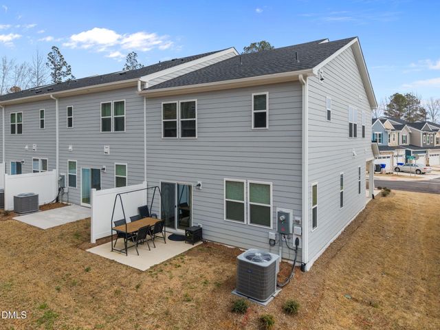 179 Cabernet Drive, Chapel Hill, NC 27516