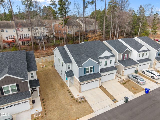 179 Cabernet Drive, Chapel Hill, NC 27516