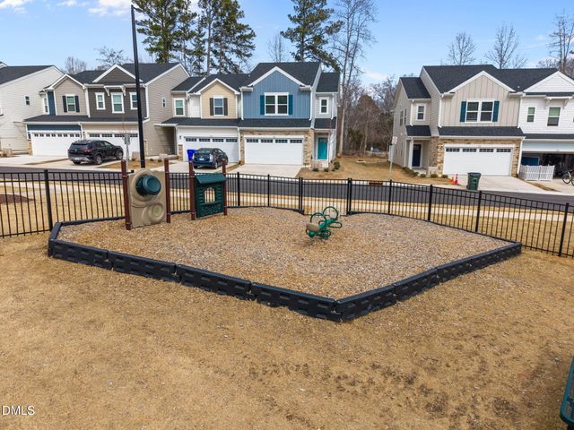 179 Cabernet Drive, Chapel Hill, NC 27516