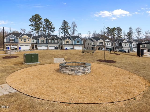 179 Cabernet Drive, Chapel Hill, NC 27516