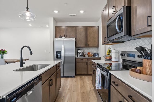 179 Cabernet Drive, Chapel Hill, NC 27516