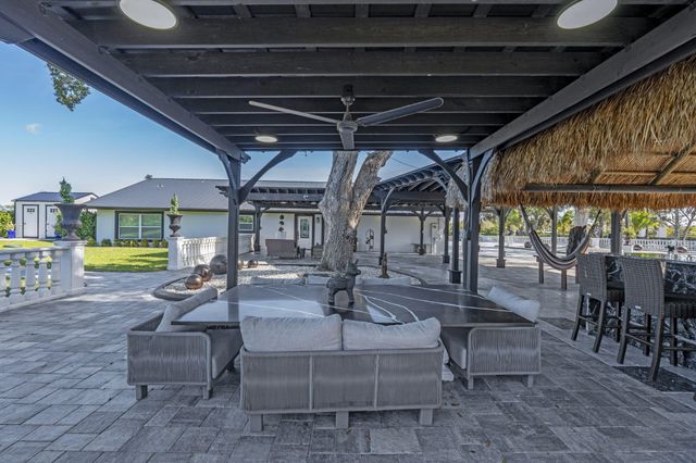 16200 Orange Avenue, Fort Pierce, FL 34945