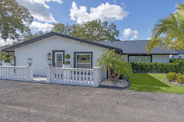 16200 Orange Avenue, Fort Pierce, FL 34945