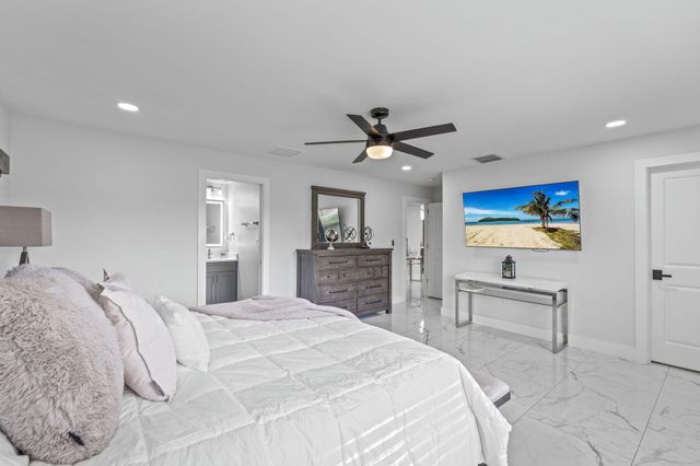 16200 Orange Avenue, Fort Pierce, FL 34945