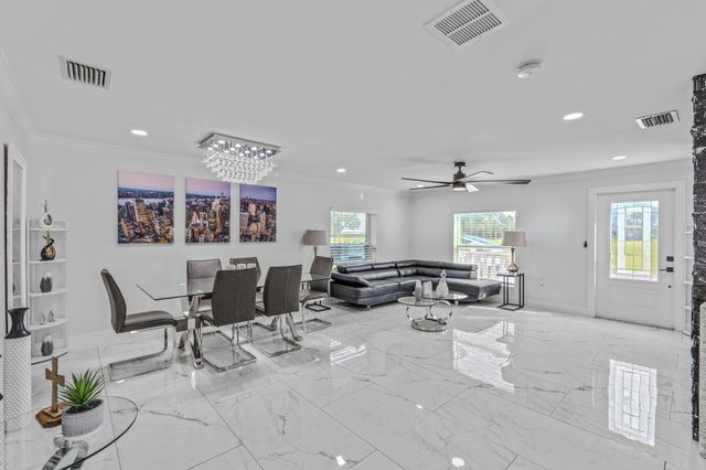 16200 Orange Avenue, Fort Pierce, FL 34945