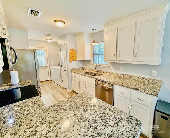 16132 Hoiles Avenue, Silverhill, AL 36576