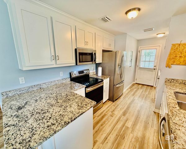16132 Hoiles Avenue, Silverhill, AL 36576