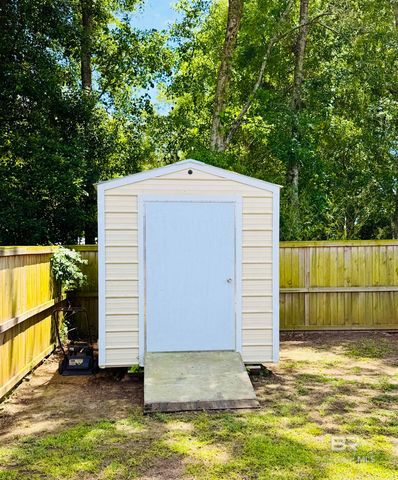 16132 Hoiles Avenue, Silverhill, AL 36576