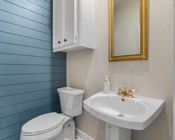 1130 Lake View Drive, Montgomery, TX 77356