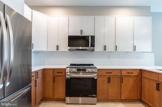 2406 N 3RD ST, Philadelphia, PA 19133