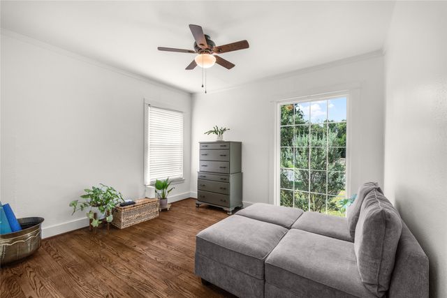 3720 Oaklawn Drive, Fort Worth, TX 76107