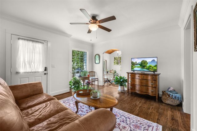 3720 Oaklawn Drive, Fort Worth, TX 76107