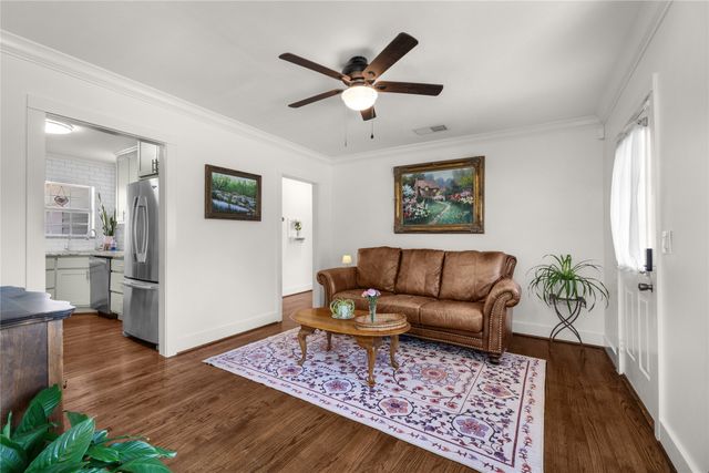 3720 Oaklawn Drive, Fort Worth, TX 76107