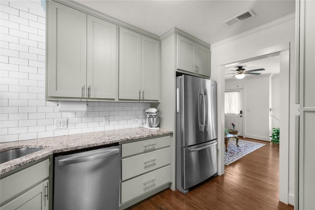 3720 Oaklawn Drive, Fort Worth, TX 76107