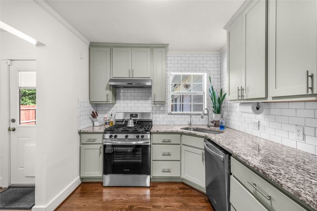 3720 Oaklawn Drive, Fort Worth, TX 76107
