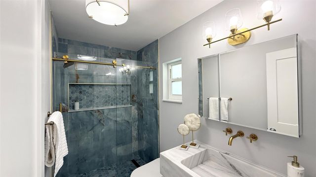 1424 Adams St, Hollywood, FL 33020