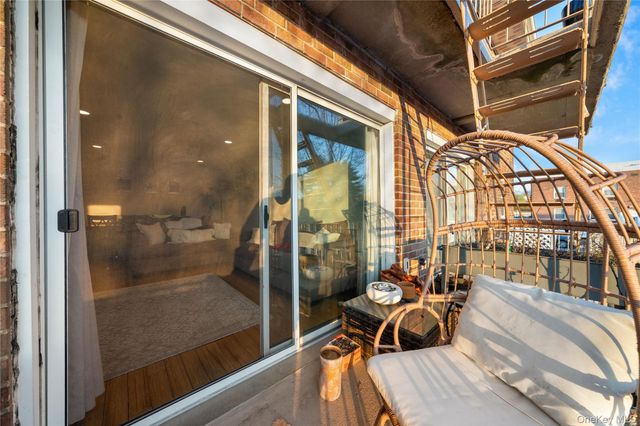 90 Park Avenue S B6, Rockville Centre, NY 11570