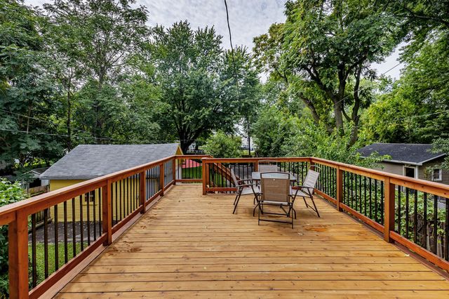 1518 E 9th Street, Des Moines, IA 50316