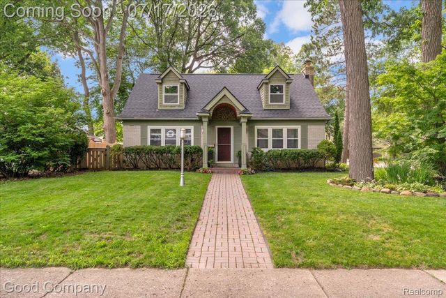 231 N Vermont Avenue, Royal Oak, MI 48067