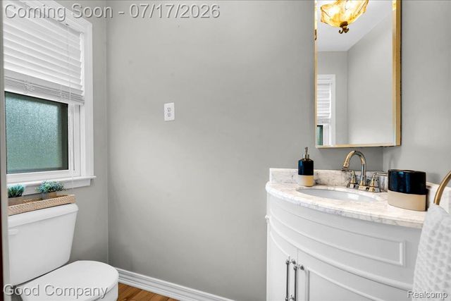 231 N Vermont Avenue, Royal Oak, MI 48067