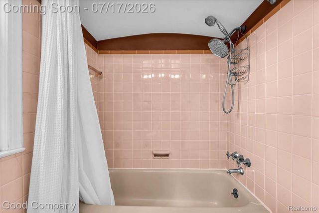 231 N Vermont Avenue, Royal Oak, MI 48067