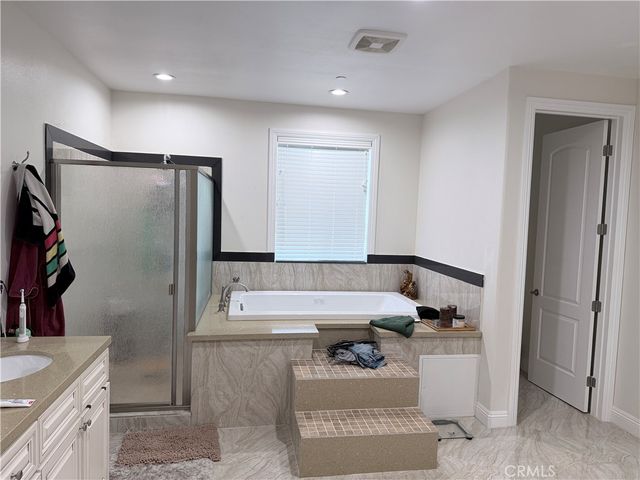 27370 Stonehenge, Hemet, CA 92544