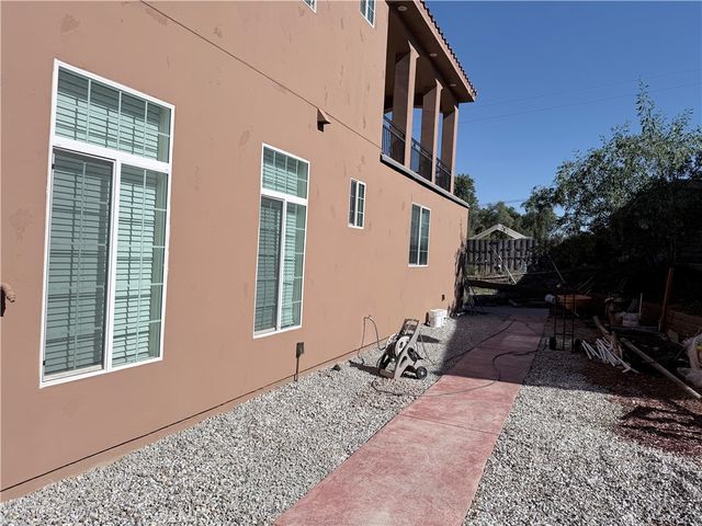 27370 Stonehenge, Hemet, CA 92544