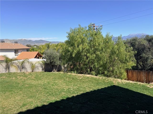 27370 Stonehenge, Hemet, CA 92544