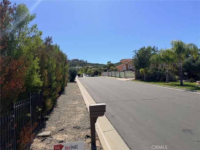 27370 Stonehenge, Hemet, CA 92544