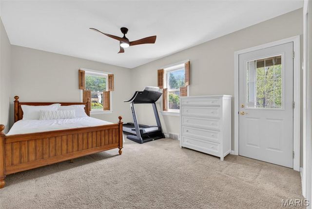 8 Price Court, Olivette, MO 63132