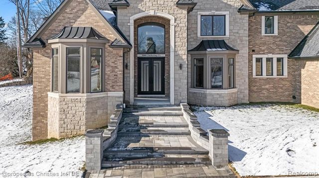 3080 Chickering Court, Bloomfield Hills, MI 48302