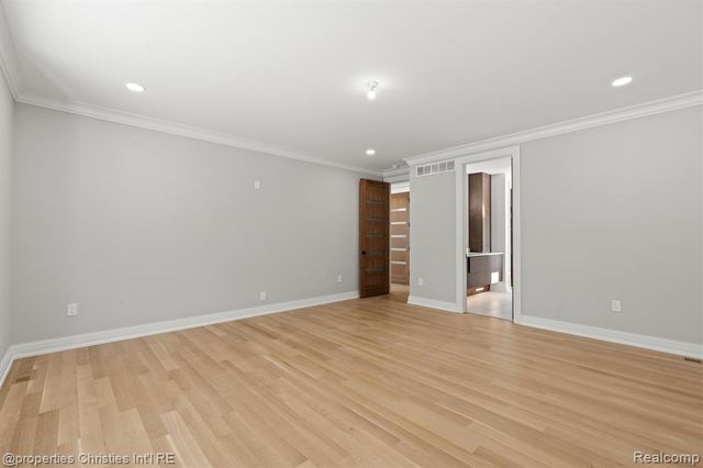 3080 Chickering Court, Bloomfield Hills, MI 48302