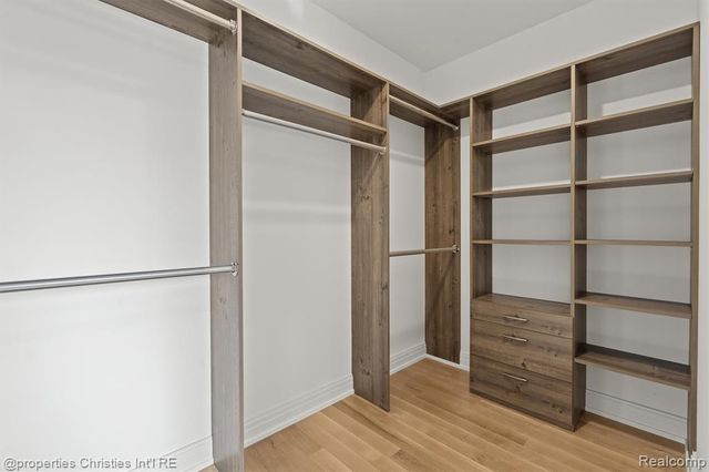 3080 Chickering Court, Bloomfield Hills, MI 48302