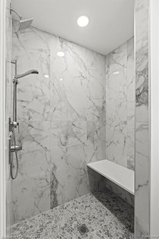 3080 Chickering Court, Bloomfield Hills, MI 48302