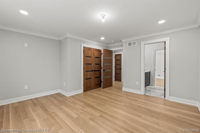 3080 Chickering Court, Bloomfield Hills, MI 48302