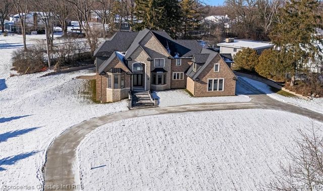 3080 Chickering Court, Bloomfield Hills, MI 48302