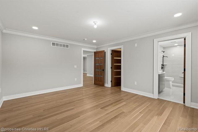 3080 Chickering Court, Bloomfield Hills, MI 48302