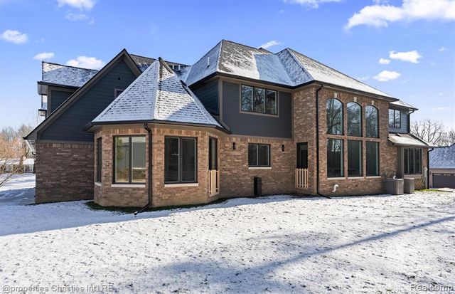 3080 Chickering Court, Bloomfield Hills, MI 48302