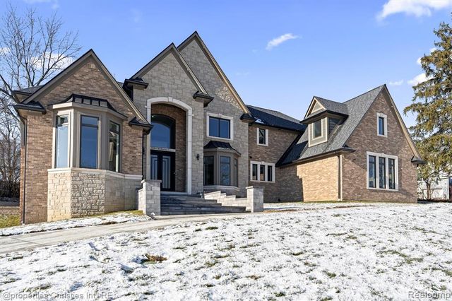 3080 Chickering Court, Bloomfield Hills, MI 48302