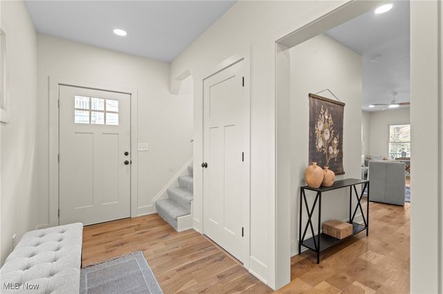 1563 Winchester Avenue, Lakewood, OH 44107