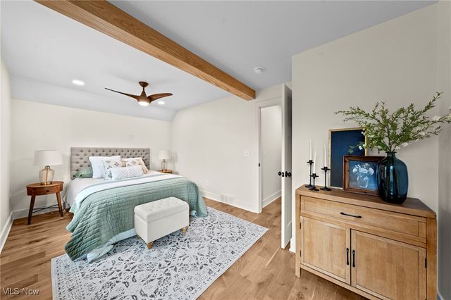 1563 Winchester Avenue, Lakewood, OH 44107