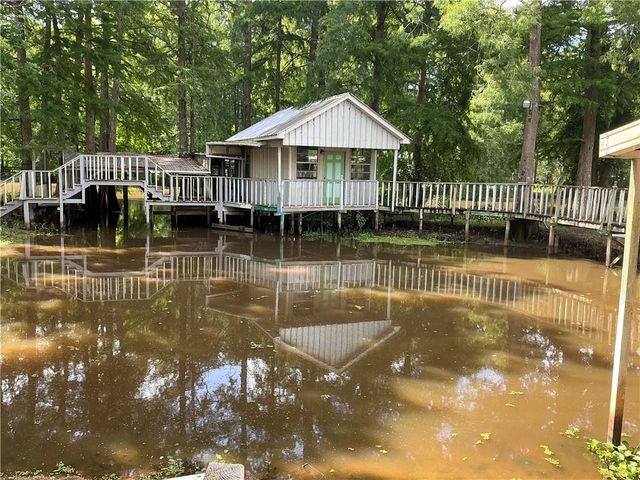 2002 LITTLE RIVER Road, Marksville, LA 71351