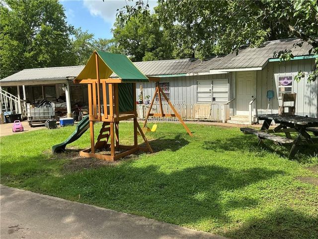 2002 LITTLE RIVER Road, Marksville, LA 71351