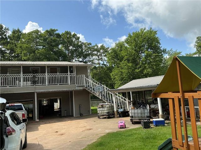 2002 LITTLE RIVER Road, Marksville, LA 71351