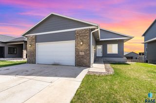 1805 E 71St St N N/A, Sioux Falls, SD 57104