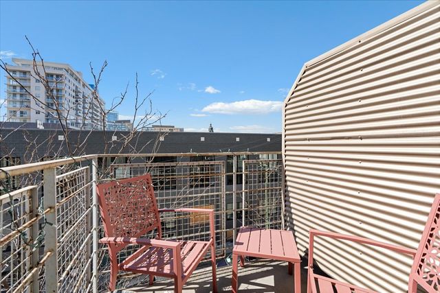 824 W Superior Street 306, Chicago, IL 60642