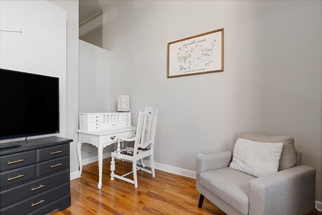 824 W Superior Street 306, Chicago, IL 60642